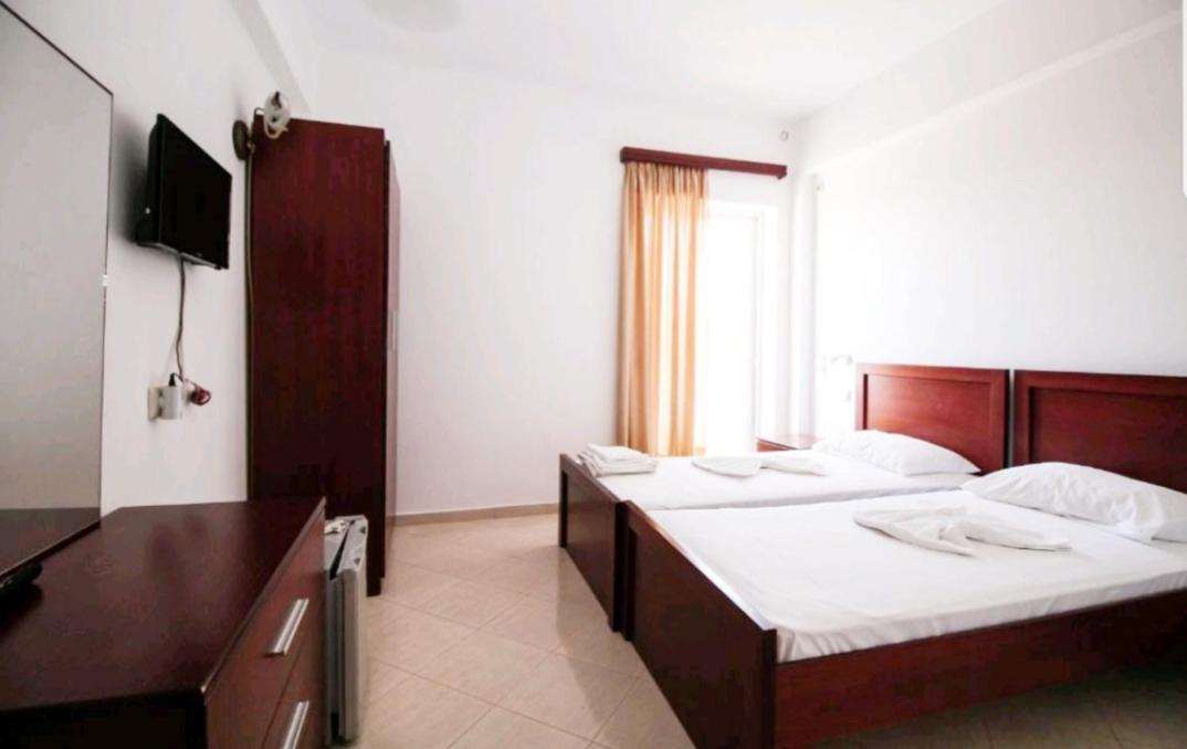 Hotel Afrodite Dhërmi Kültér fotó